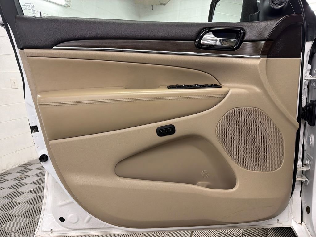 Used 2021 Jeep Grand Cherokee Overland image 17