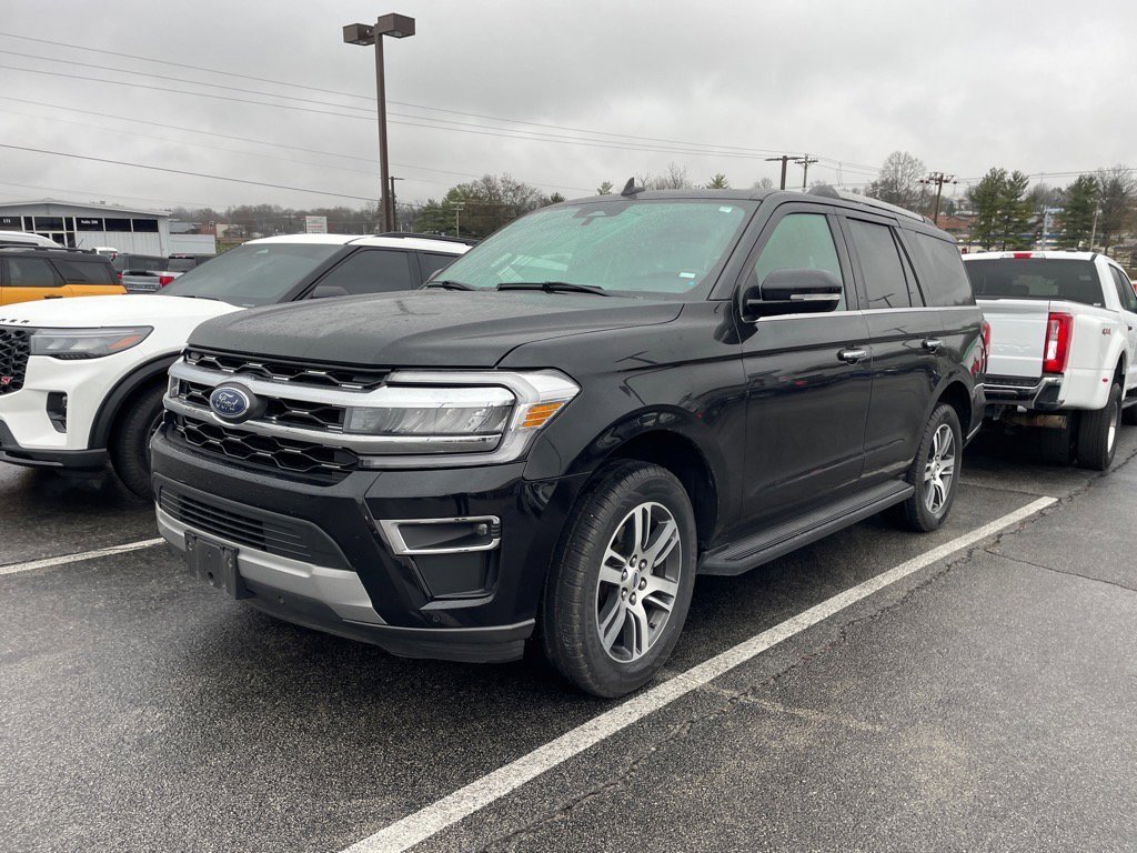 Certified 2024 Ford Expedition Limited image 1