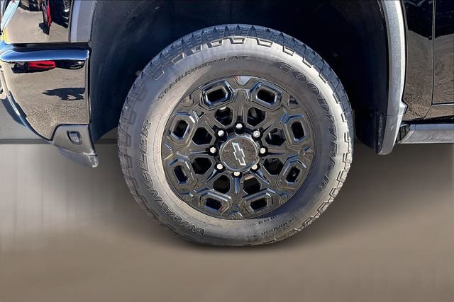 Used 2024 Chevrolet Silverado 3500 High Country w/ Midnight Edition image 8