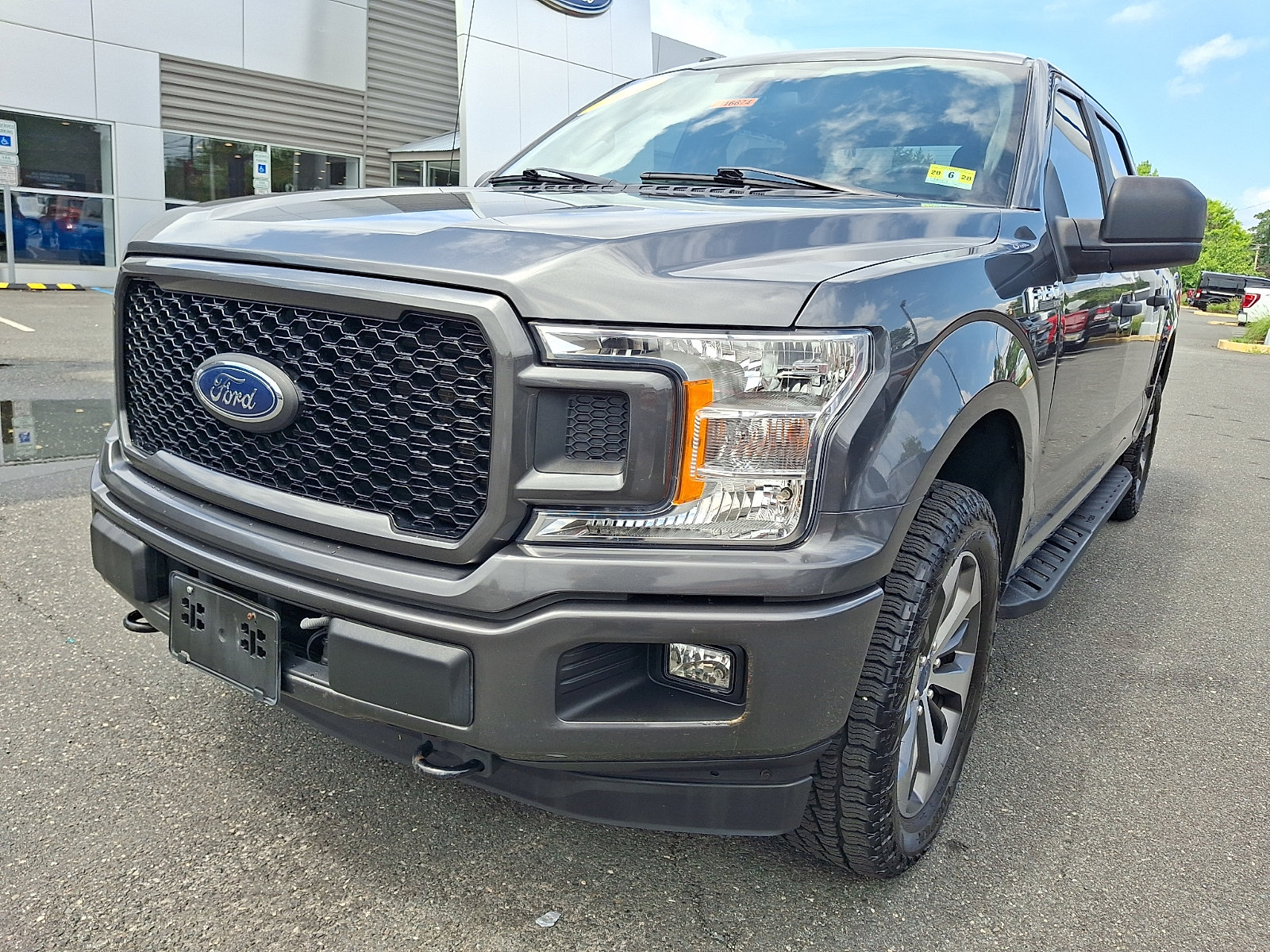 Certified 2019 Ford F150 XL w/ Equipment Group 101A Mid AWD/4WD image 4