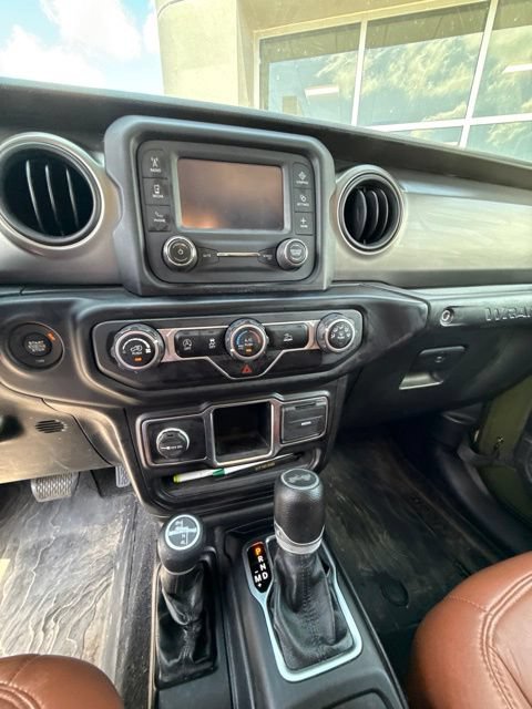 Used 2021 Jeep Wrangler Sport AWD/4WD image 16