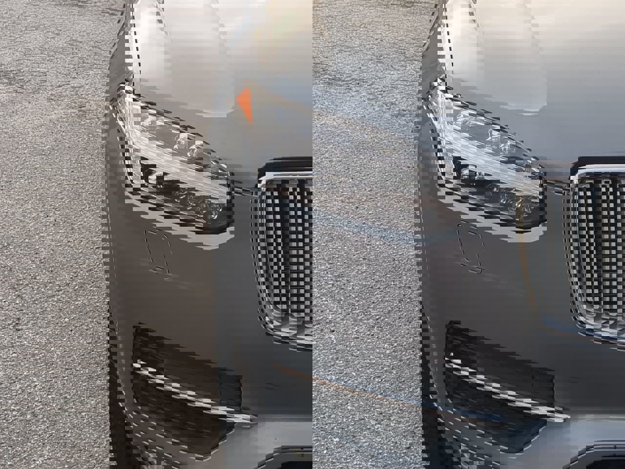 Used 2019 Volvo XC90 T6 Inscription w/ Luxury Package image 8