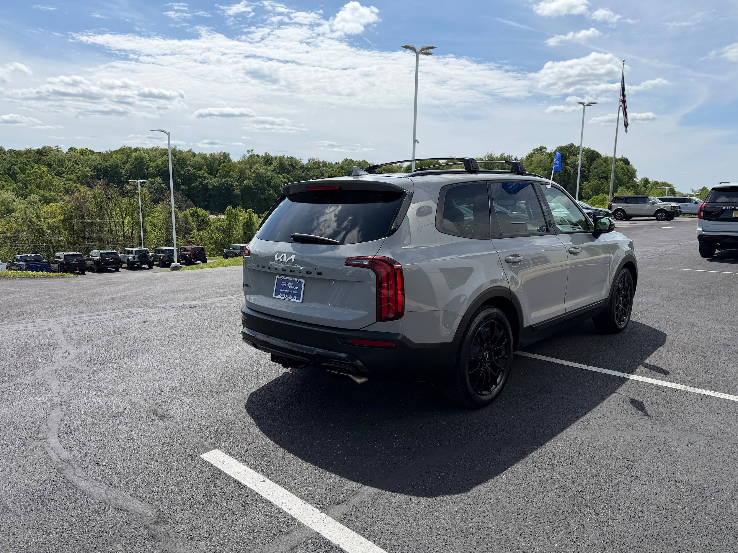 Certified 2025 Ford Expedition Active AWD/4WD image 5