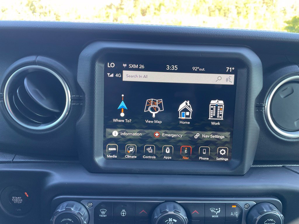 Used 2020 Jeep Wrangler Unlimited Sahara AWD/4WD image 18