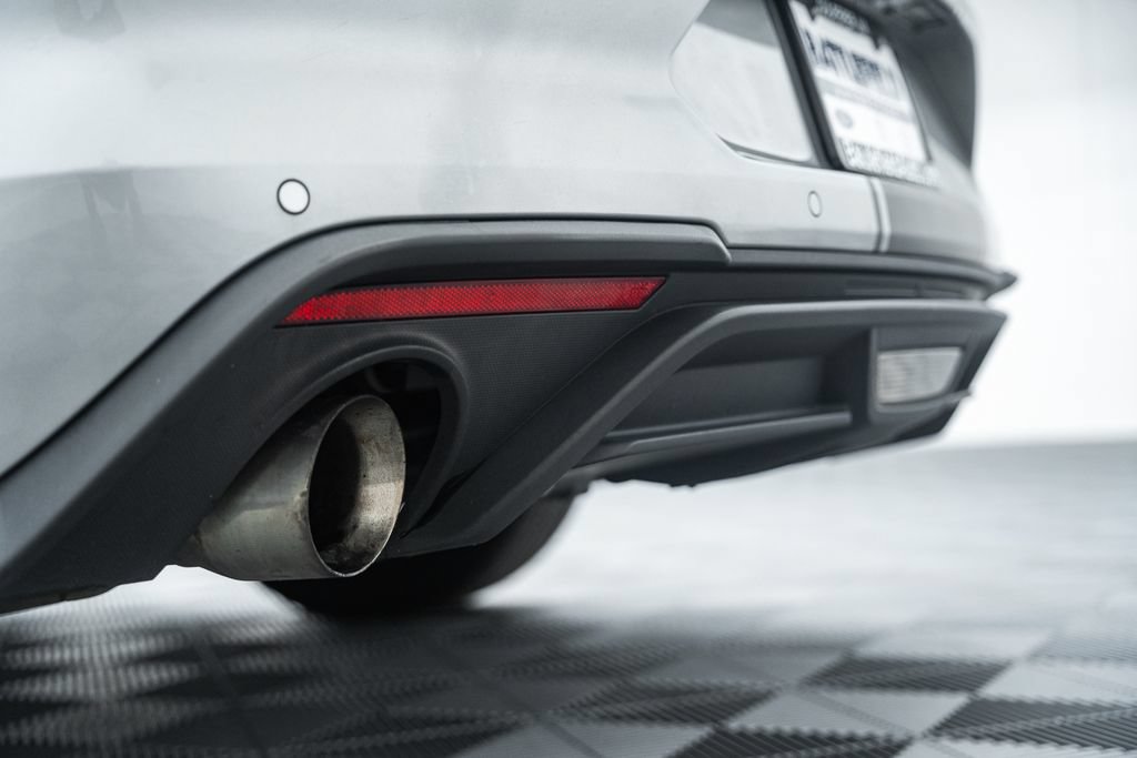 Certified 2021 Ford Mustang Premium RWD image 9