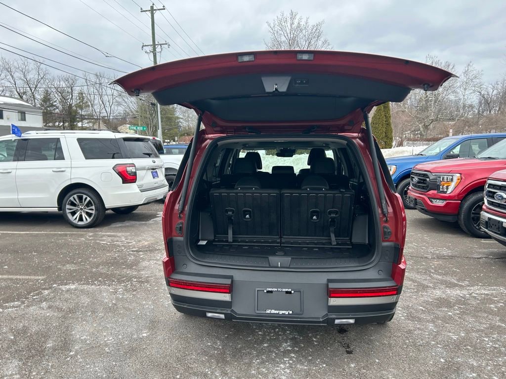 Used 2025 Hyundai Santa Fe Limited image 9