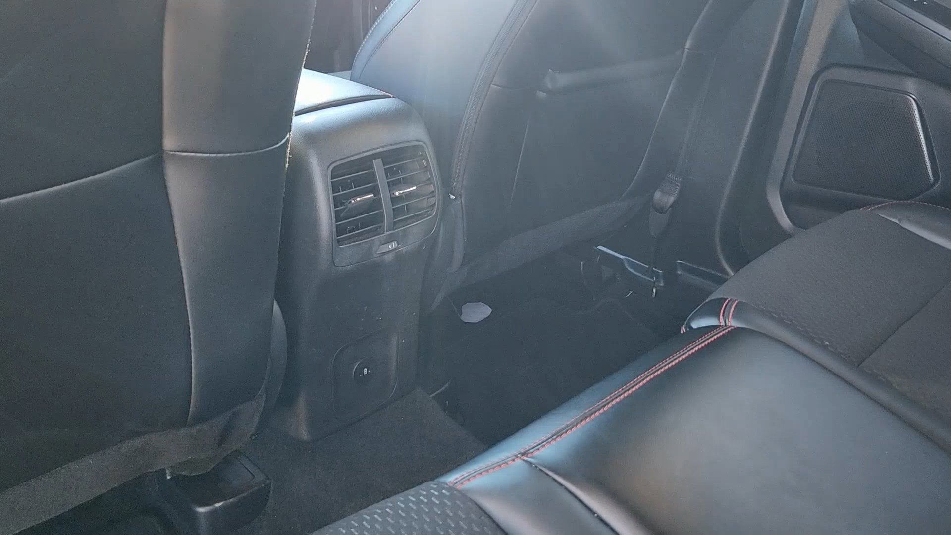 Certified 2025 Ford Escape ST-Line Select image 18