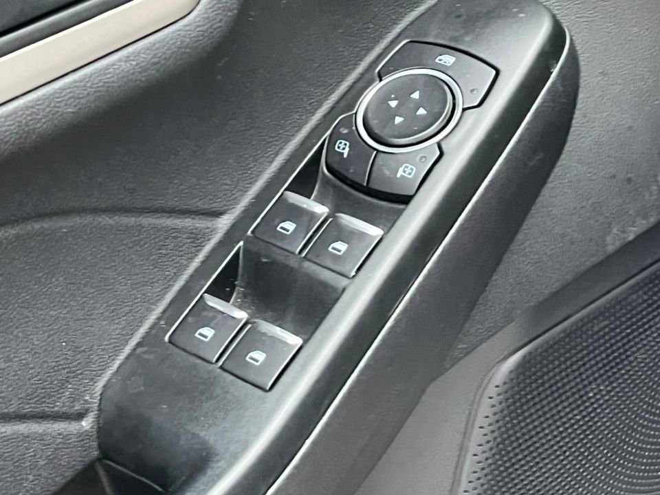 Certified 2022 Ford Escape SE w/ Convenience Package image 19