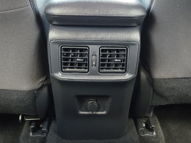 Used 2024 Toyota RAV4 LE FWD image 30