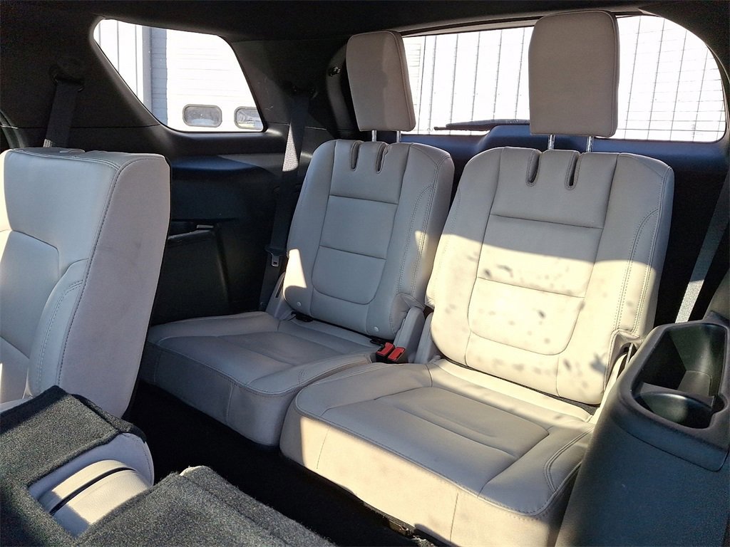 Certified 2019 Ford Explorer XLT w/ Equipment Group 202A image 12