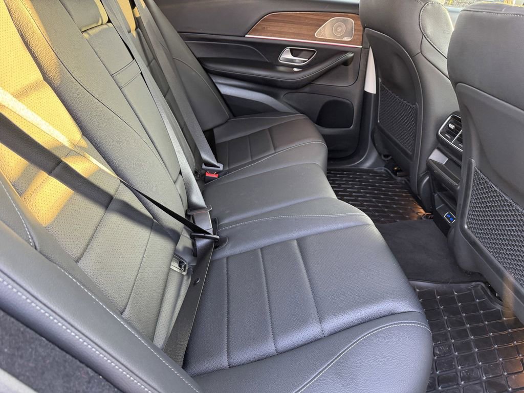 Used 2025 Mercedes-Benz GLE 350 4MATIC image 7