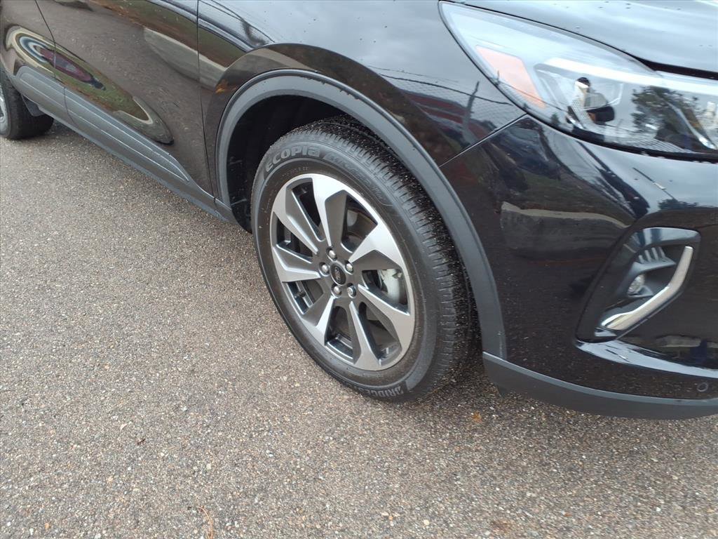 Certified 2023 Ford Escape Platinum image 8