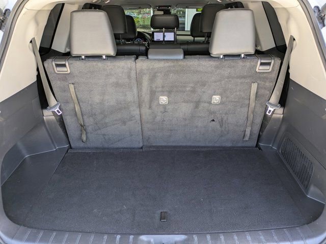 Used 2024 Toyota Grand Highlander Limited image 21