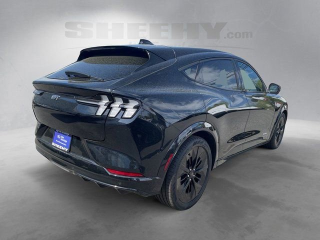 Certified 2025 Ford Mustang Mach-E GT image 5