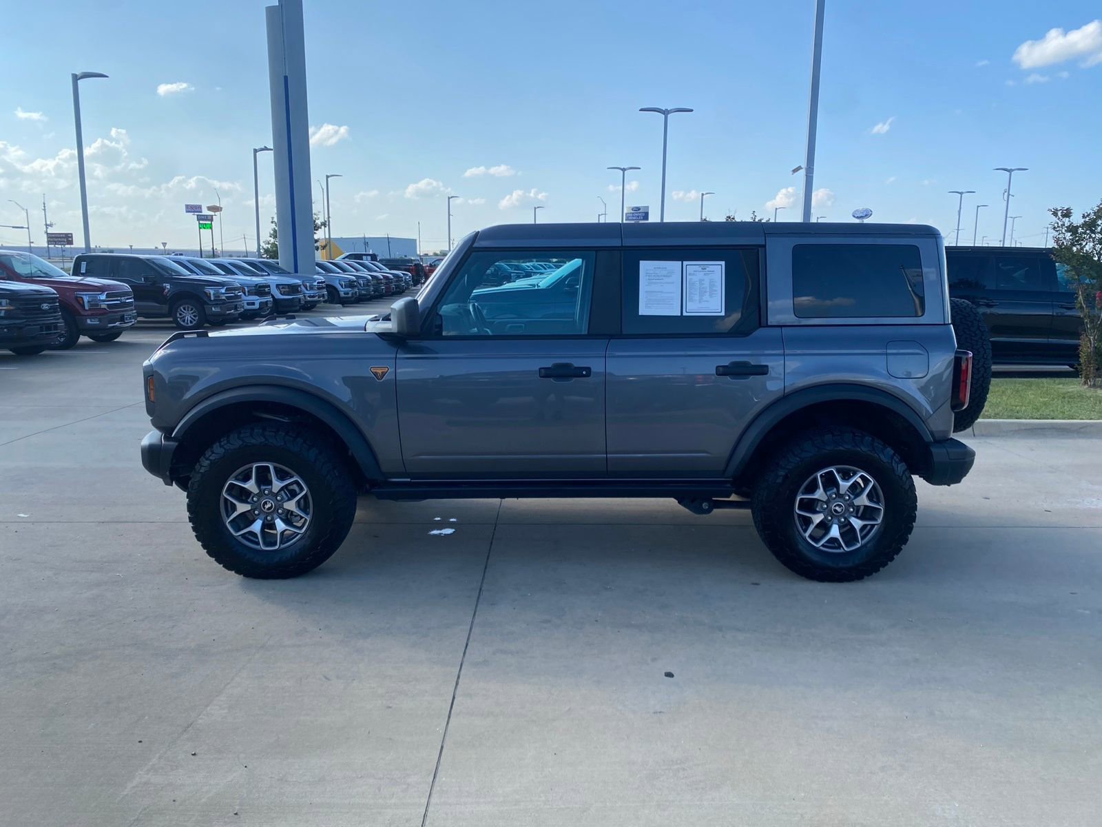 Certified 2025 Ford Bronco Badlands AWD/4WD video 2