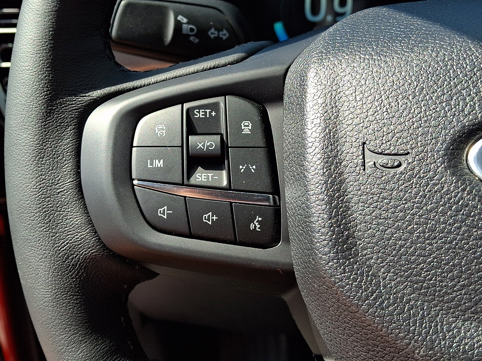 Certified 2024 Ford Ranger Lariat w/ Advanced Towing Package AWD/4WD image 21