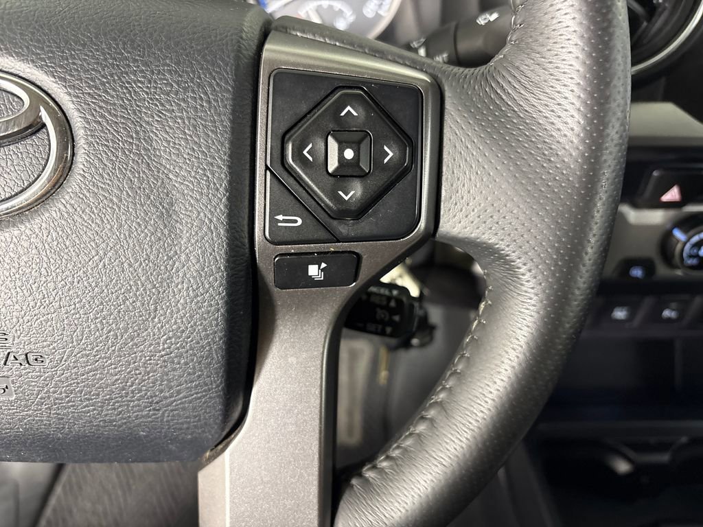 Used 2017 Toyota Tacoma SR5 w/ Tow Package image 19