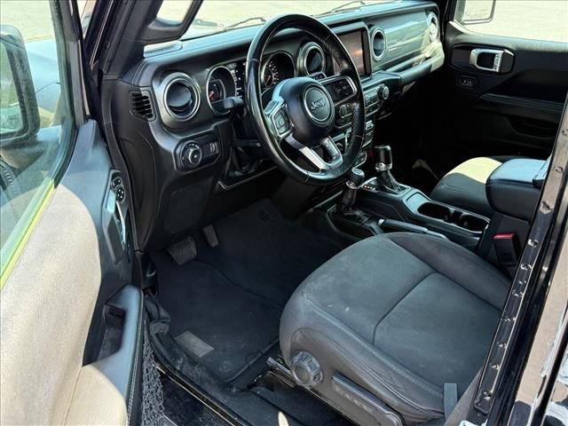 Used 2023 Jeep Wrangler Unlimited Sahara w/ Cold Weather Group AWD/4WD image 10