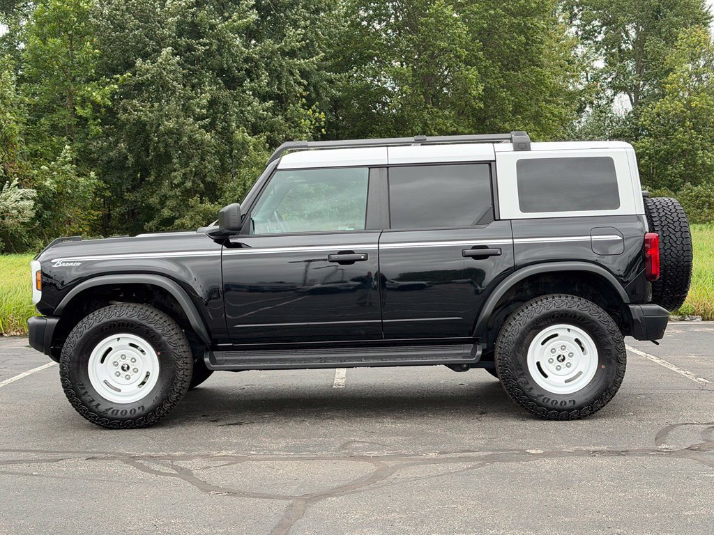 Certified 2025 Ford Bronco Heritage Edition AWD/4WD image 8
