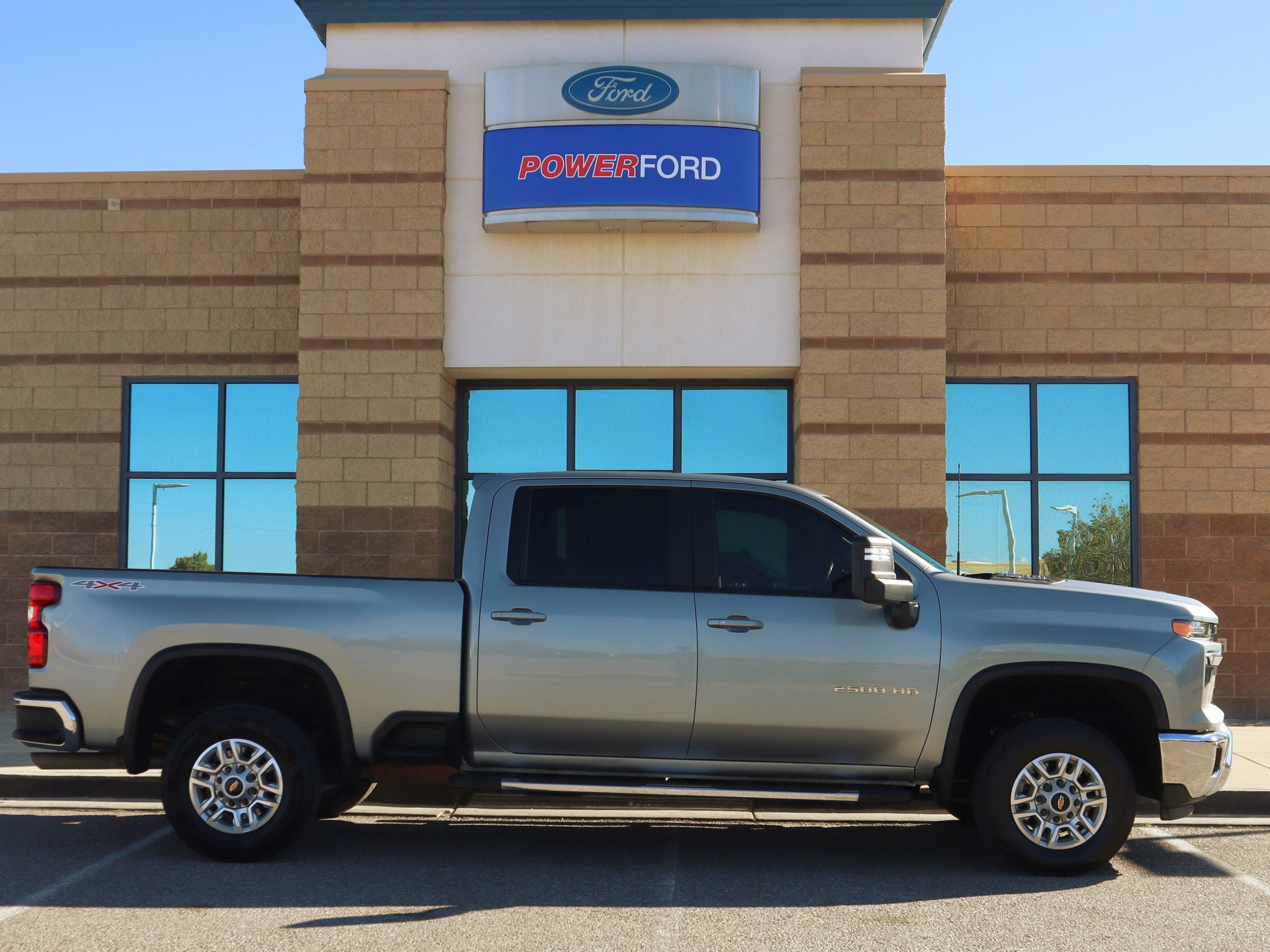 Used 2025 Chevrolet Silverado 2500 LT w/ Convenience Package AWD/4WD image 5