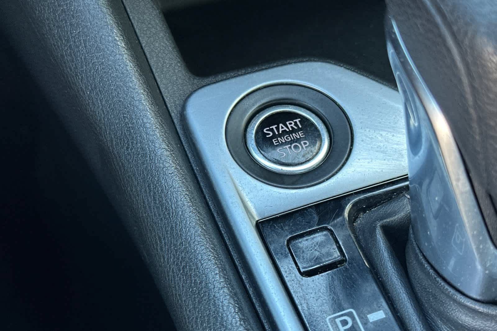 Used 2024 Nissan Sentra SV FWD image 22