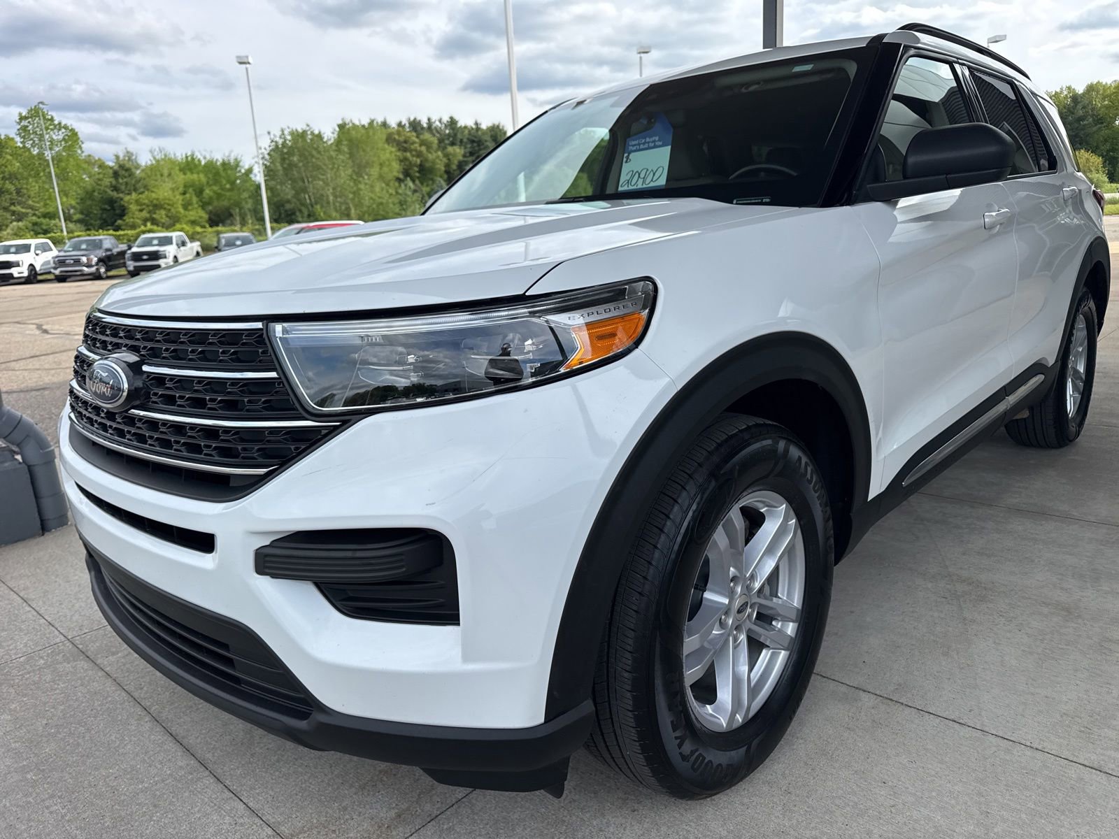 Certified 2020 Ford Explorer XLT w/ Comfort Package AWD/4WD image 3
