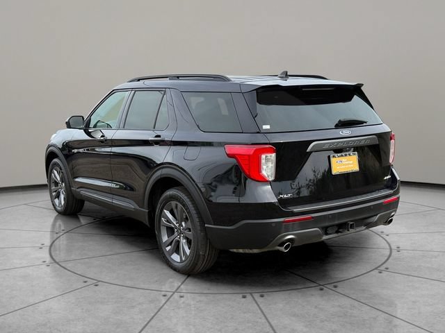 Certified 2023 Ford Explorer XLT w/ Equipment Group 202A AWD/4WD image 10