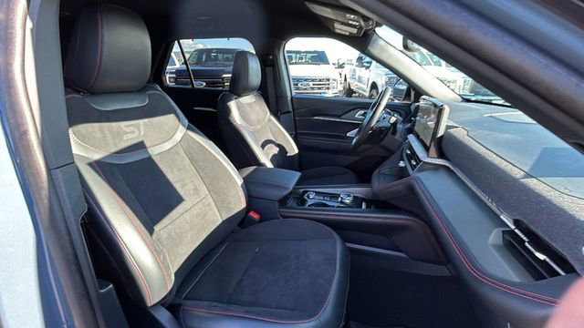 Certified 2025 Ford Explorer ST image 11