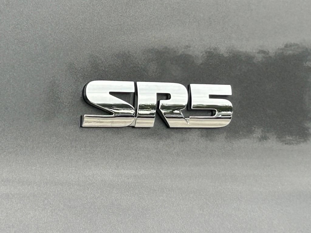 Used 2021 Toyota 4Runner SR5 Premium w/ Moonroof Package AWD/4WD image 22