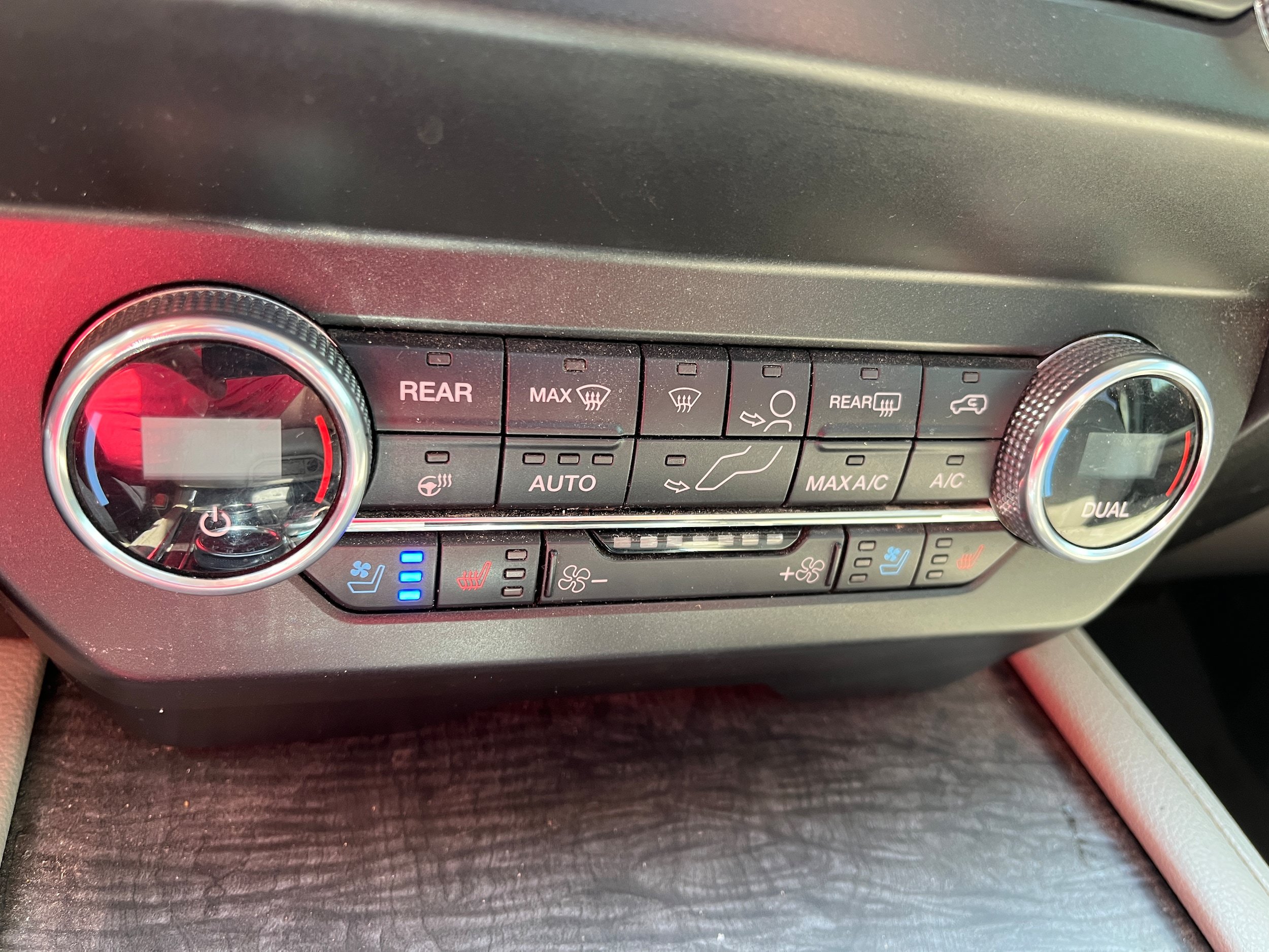 Certified 2019 Ford Expedition Limited w/ Equipment Group 301A AWD/4WD image 27