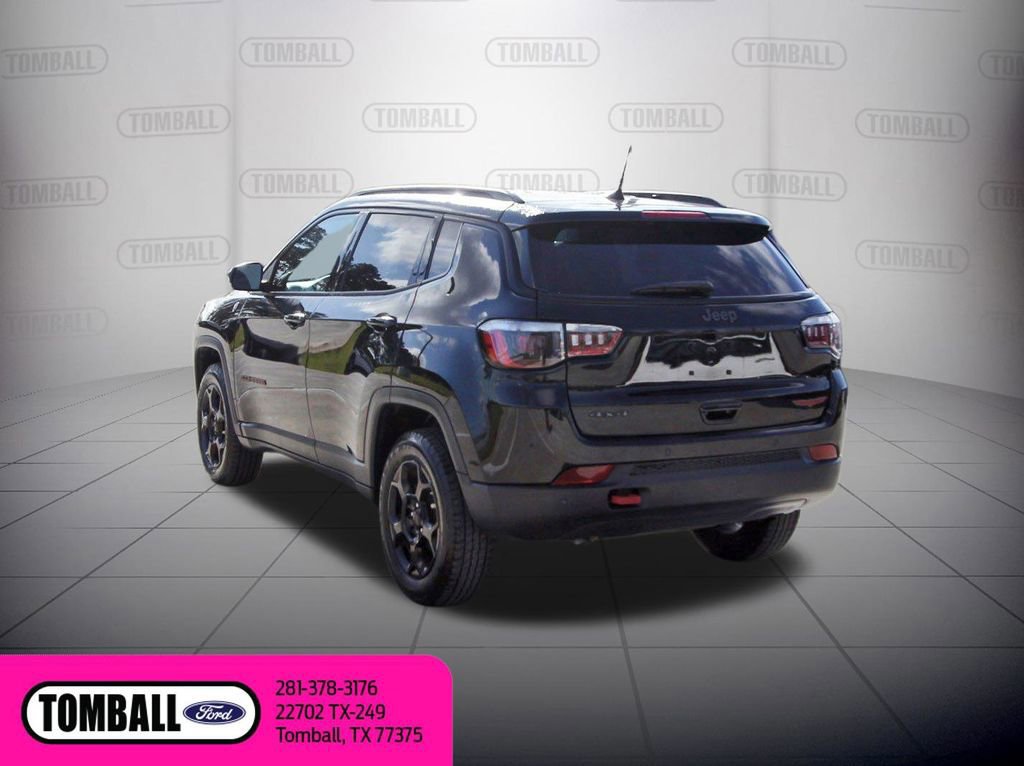 Used 2023 Jeep Compass Trailhawk image 3