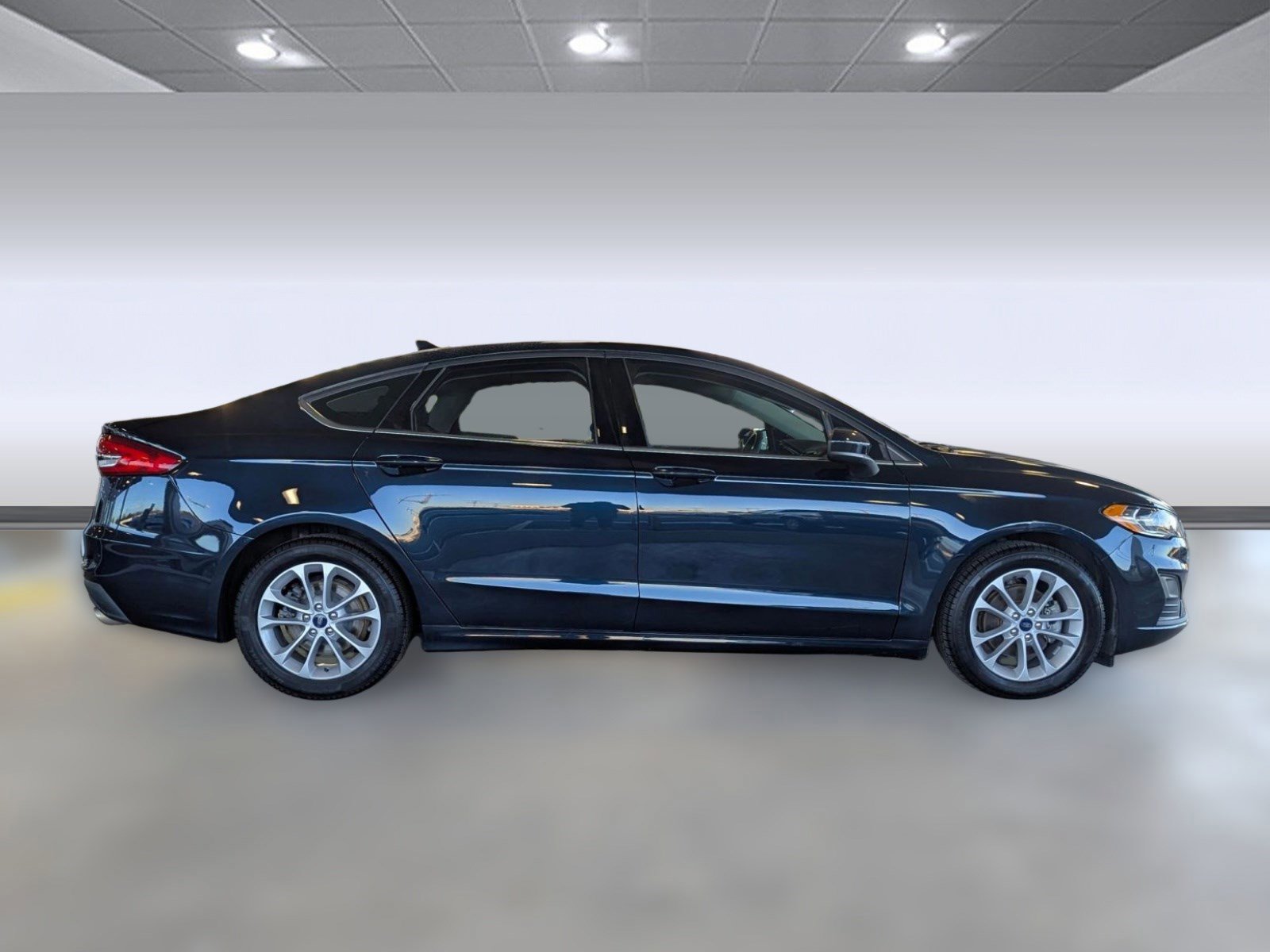 Certified 2020 Ford Fusion SE image 6