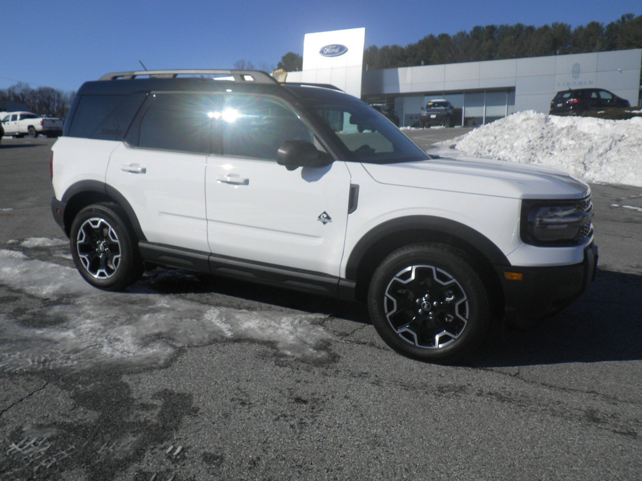 Certified 2025 Ford Bronco Sport Outer Banks w/ Outer Banks Tech Package+ image 6