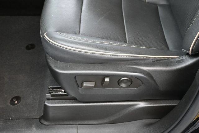 Used 2023 Chevrolet Tahoe Premier w/ Premium Package AWD/4WD image 13