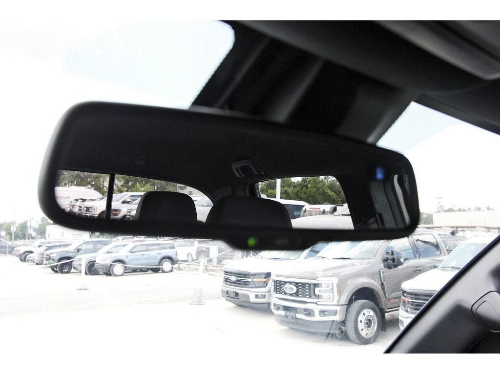 Used 2023 Toyota Tacoma TRD Off-Road w/ Technology Package AWD/4WD image 24