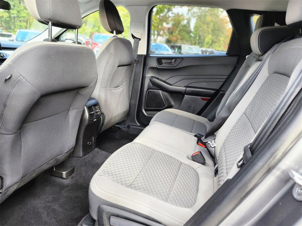 Certified 2022 Ford Escape SE w/ SE Sport Appearance Package image 16