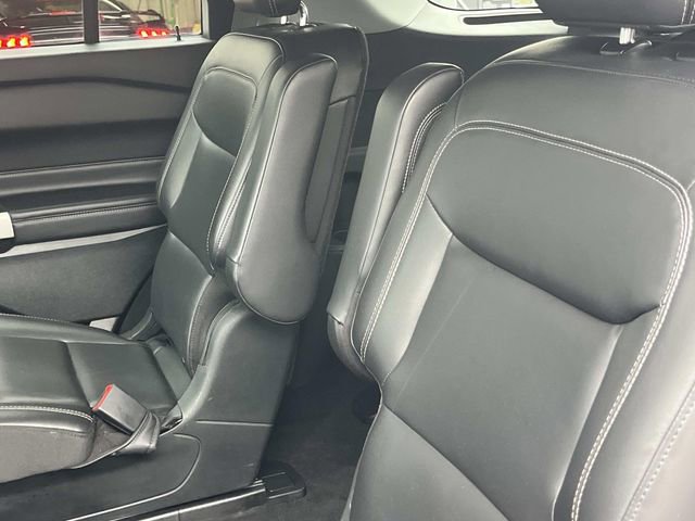 Certified 2022 Ford Explorer XLT w/ Equipment Group 202A image 21