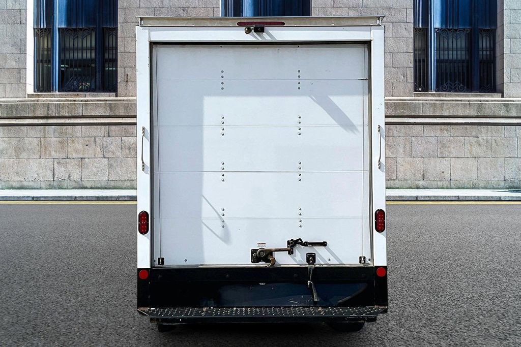 Certified 2023 Ford Transit 350 DRW RWD image 4