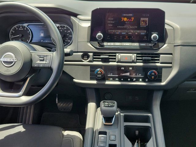 Used 2025 Nissan Pathfinder S FWD image 20