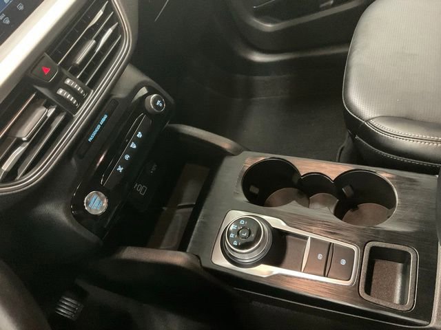 Certified 2025 Ford Escape Platinum image 12