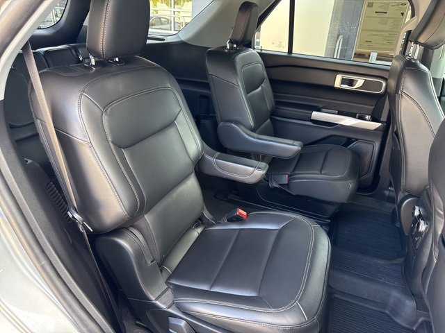 Certified 2022 Ford Explorer XLT w/ Equipment Group 202A image 28