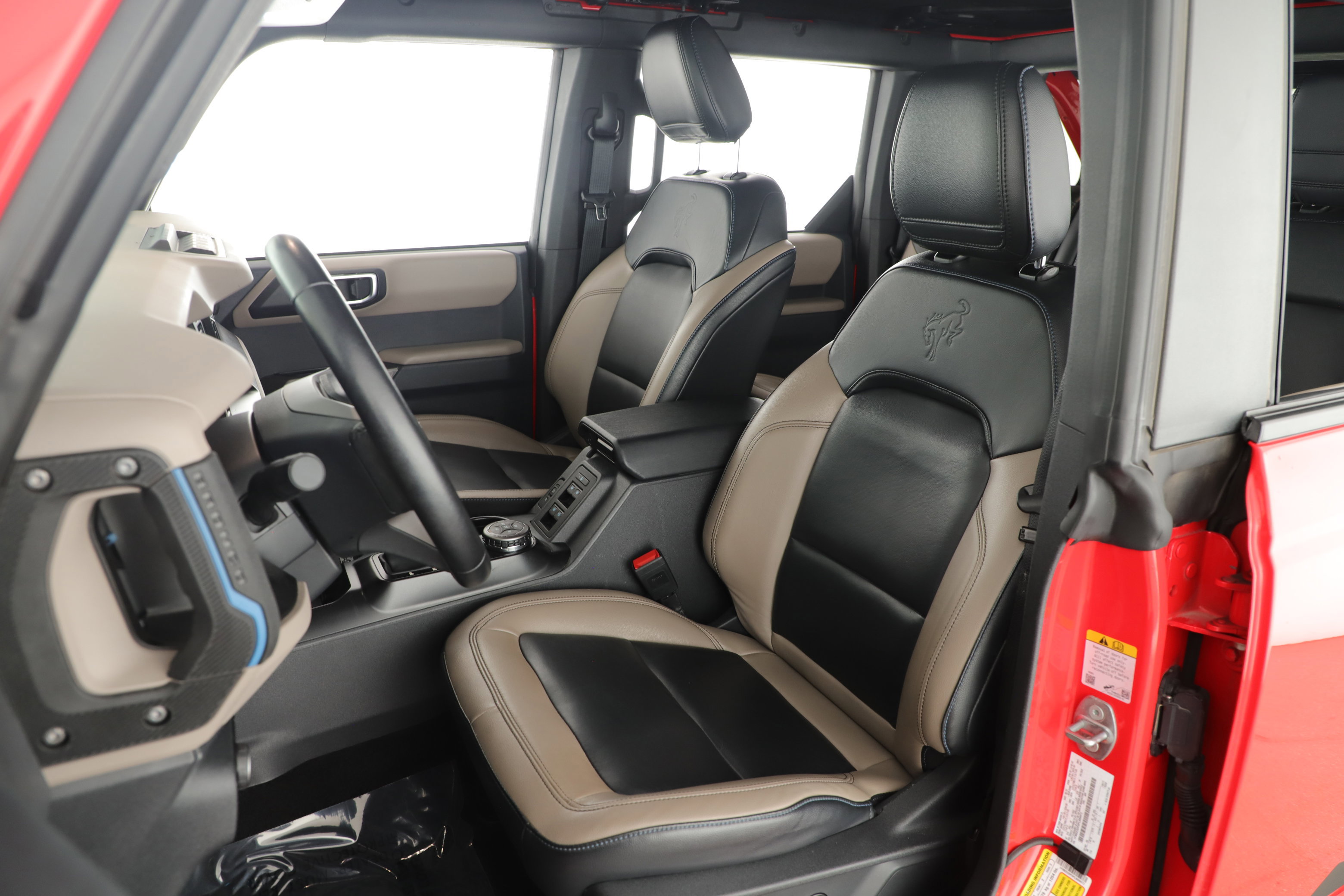 Certified 2023 Ford Bronco Wildtrak image 12