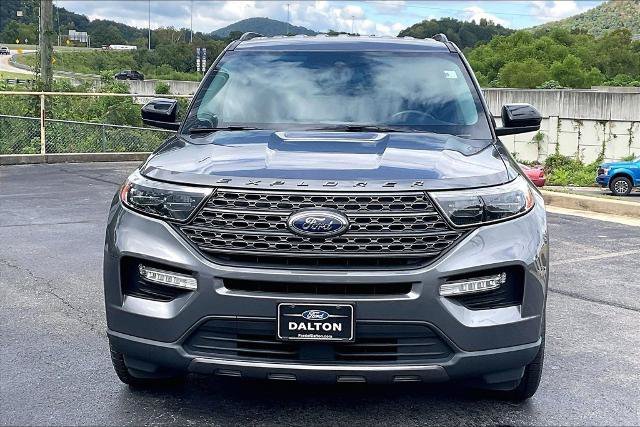 Certified 2022 Ford Explorer XLT w/ Equipment Group 202A RWD image 3