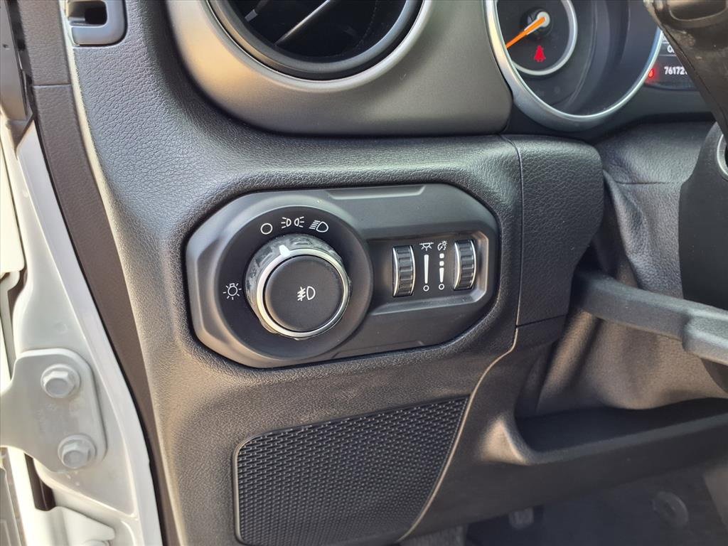 Used 2018 Jeep Wrangler Unlimited Sport image 23