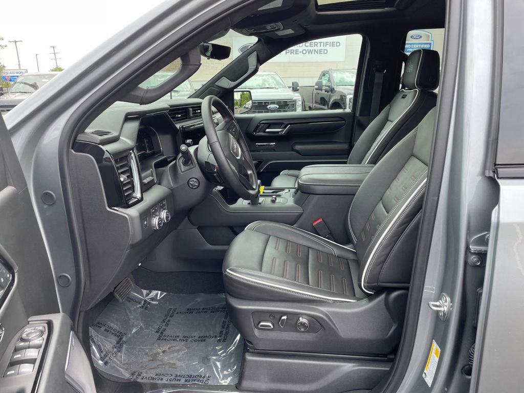 Used 2025 GMC Sierra 1500 AT4X w/ AT4X AEV Edition AWD/4WD image 13