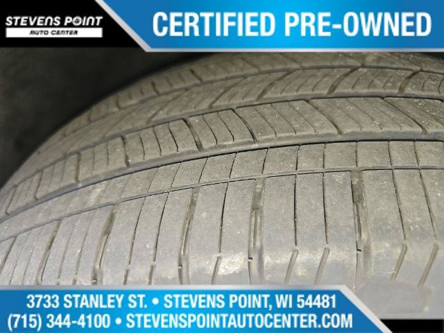 Certified 2022 Ford Explorer Limited AWD/4WD image 3