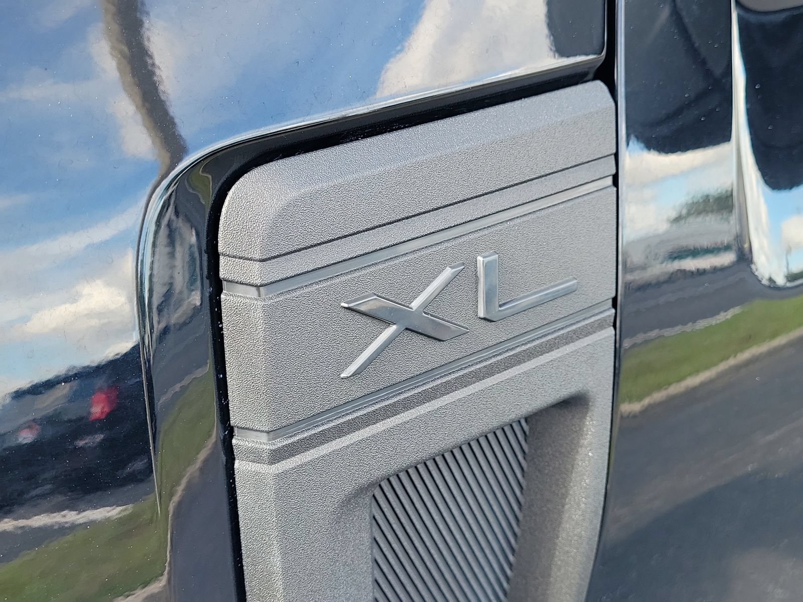 Certified 2024 Ford Maverick XL FWD image 6