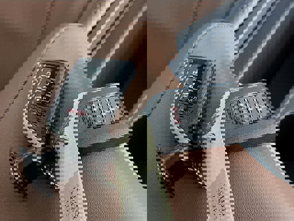 Used 2024 Acura RDX SH-AWD w/ Technology Package image 25