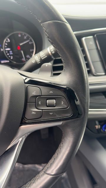 Used 2024 Buick Enclave Premium image 12