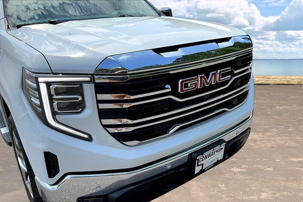 Used 2024 GMC Sierra 1500 SLT w/ SLT Premium Plus Package AWD/4WD image 36